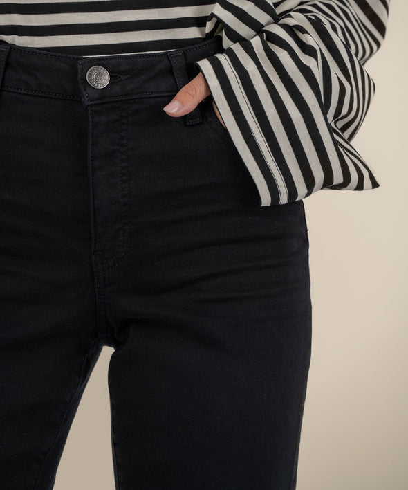 Kelsey Kick Flare in Black