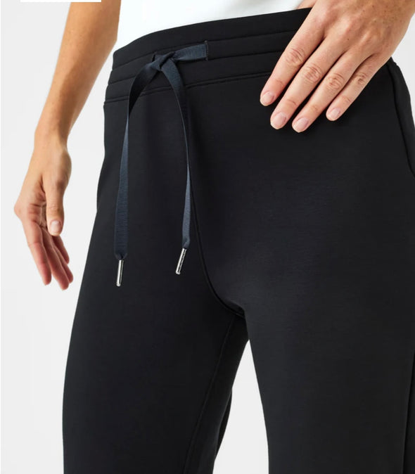 Spanx AirEssentials Tapered Pant